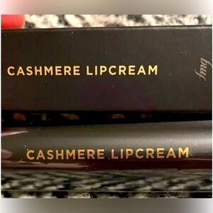 💄 CASHMERE LIP CREAM Matte Finish Discontinued Avon Shade NUDE ROSE Minimalist